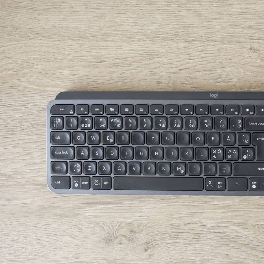 Sponsored by @logitech:
My setup was upgraded last week by two gifts by logitech. I got the MX Keys 